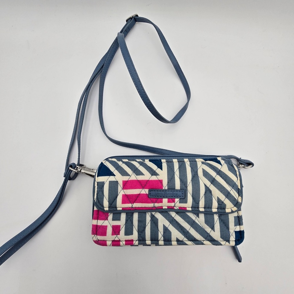 Vera Bradley Wallet‎ Crossbody Bag Quilted Zip Around Multi Pattern Pink Blue